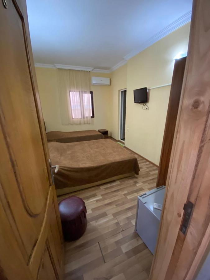 באטומי Hotel Dadiani מראה חיצוני תמונה