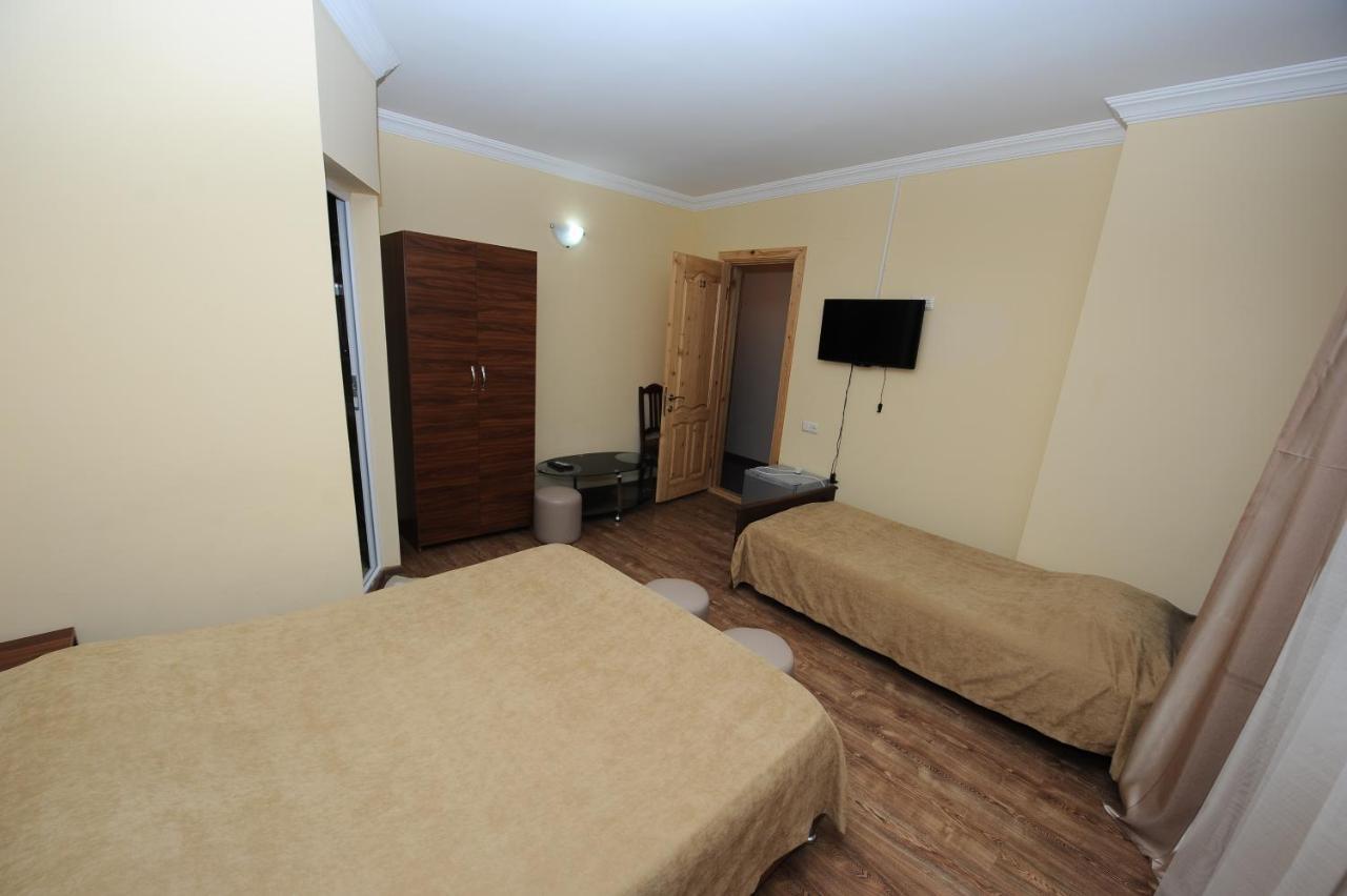 באטומי Hotel Dadiani מראה חיצוני תמונה