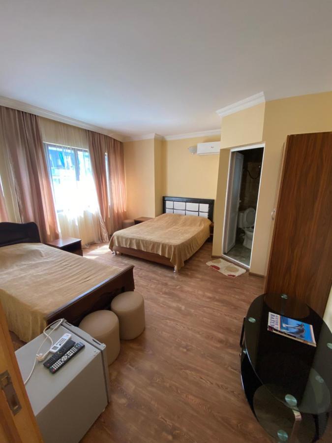 באטומי Hotel Dadiani מראה חיצוני תמונה