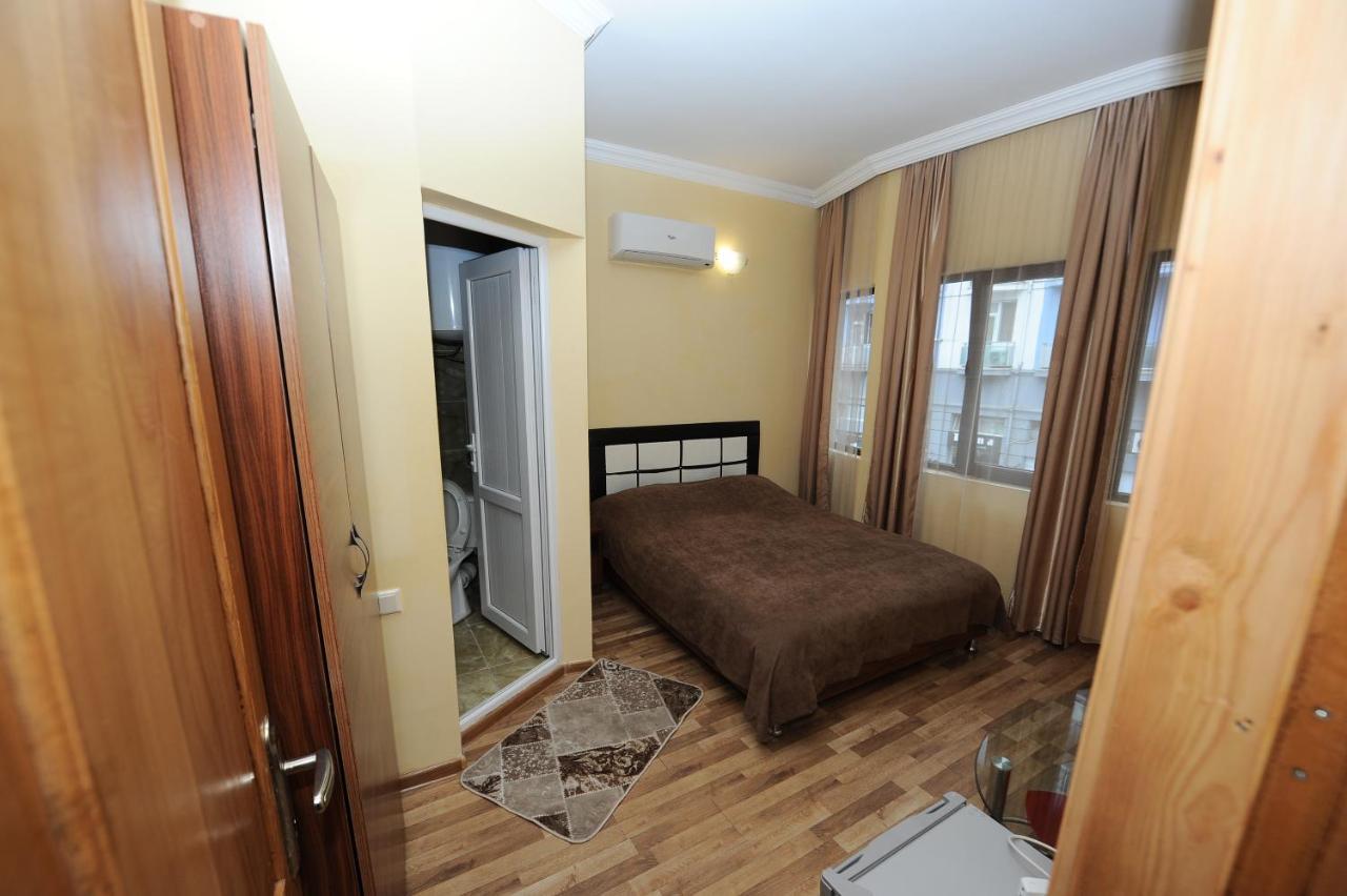 באטומי Hotel Dadiani מראה חיצוני תמונה