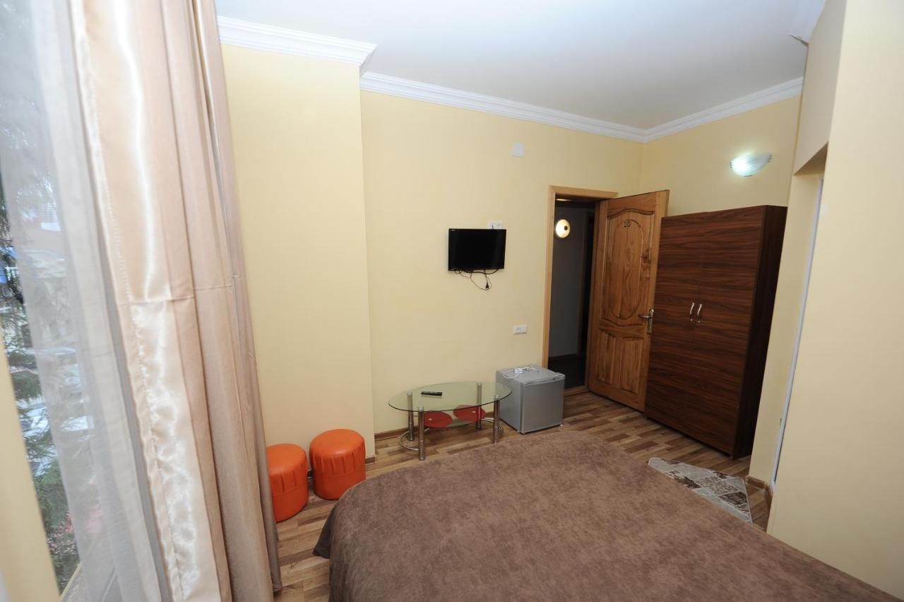 באטומי Hotel Dadiani מראה חיצוני תמונה