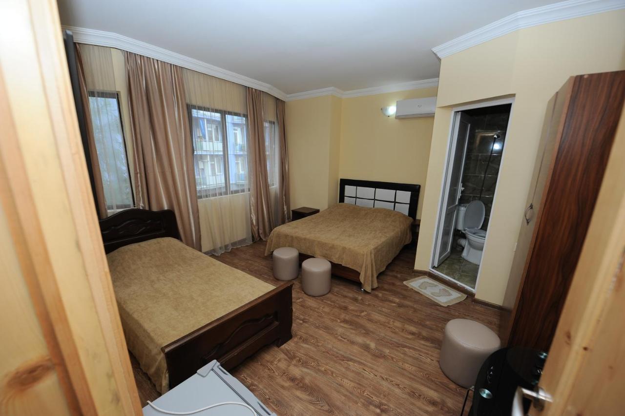 באטומי Hotel Dadiani מראה חיצוני תמונה